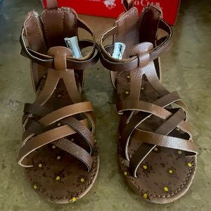 Toddler girl size 6 sandal